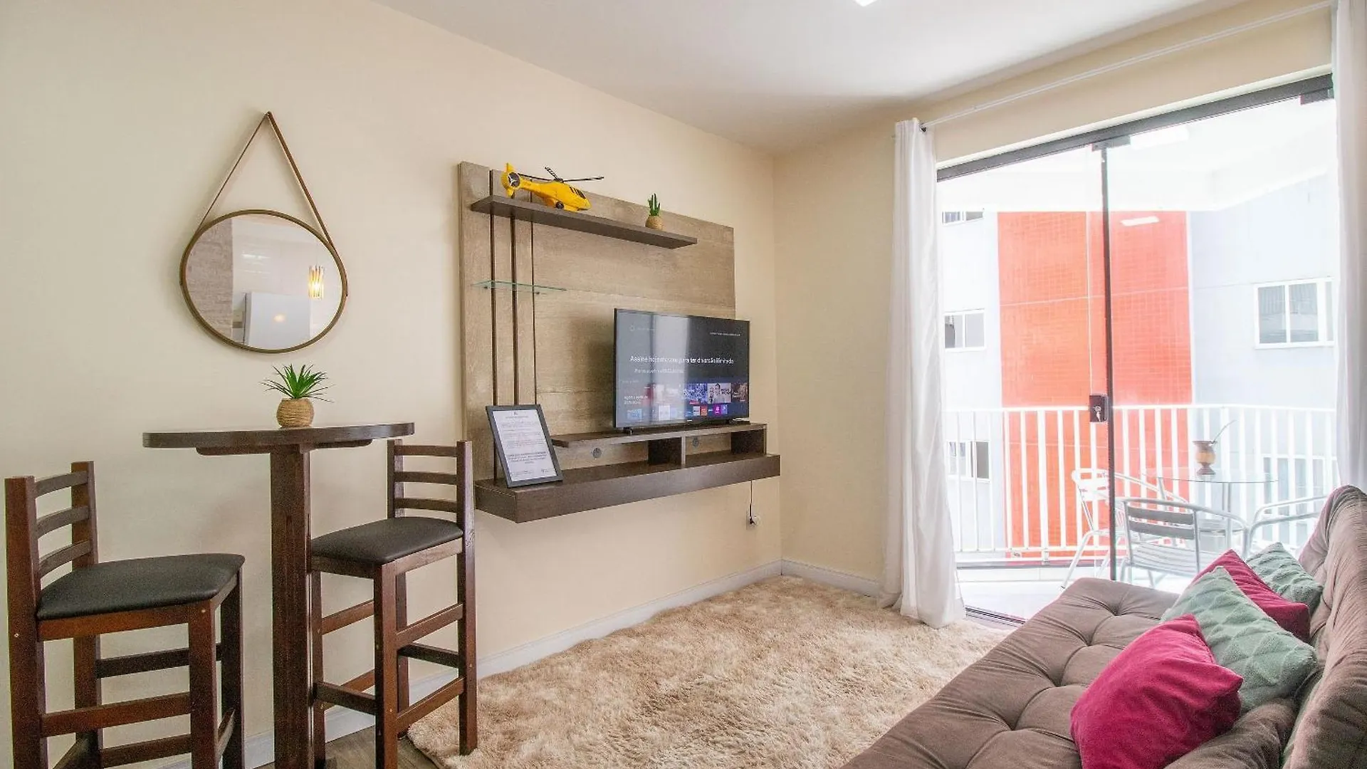 Crm127 - 3 Dorm, Confortavel, Garagem, Centro Balneario Camboriu